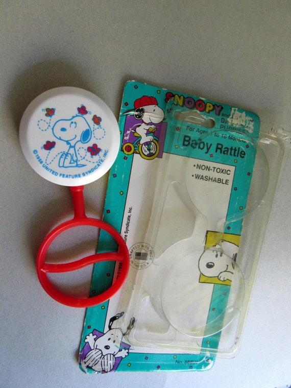 snoopy rattle