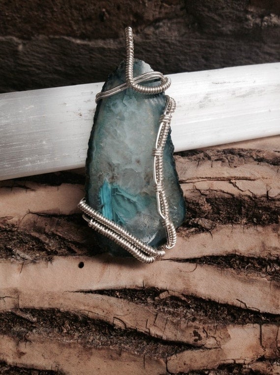 Wire wrapped agate slice