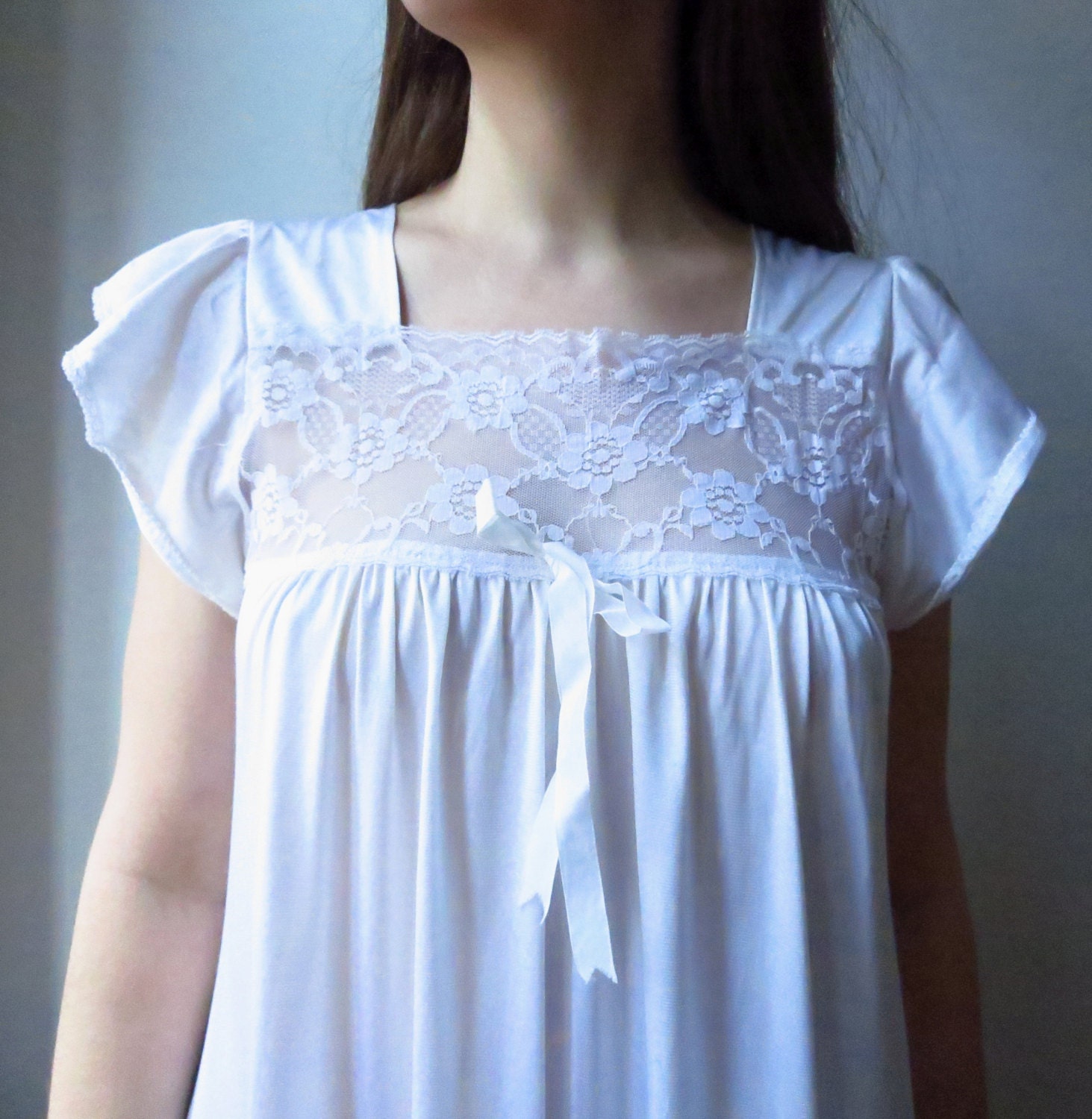 Vintage Nightgown White Short sleeves Lace Lingerie Size L