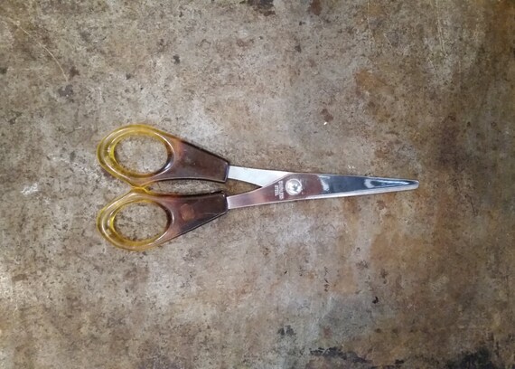 Scissors with Tortoise Shell Handle. Scissors small by LoveTheJunk