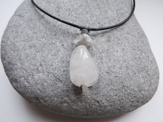 collier pendentif quartz blanc