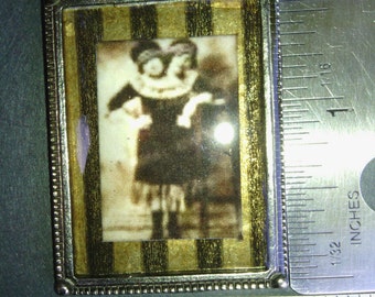 FREAKSHOW " Siamese twin girls"/ black metal/antique looking/creepy/fun ...