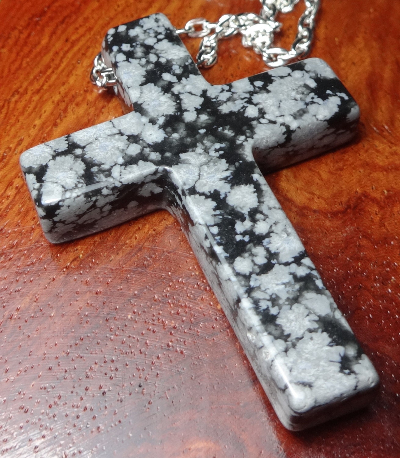 thumbnail image 2 of 30PCS Natural Stone Cross Pendants - Healing Crystal & Agate Charm For Jewelry Making 2 of 12