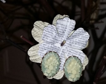 1960's Vintage flower Cameo Earrings gold Tone Clip ons