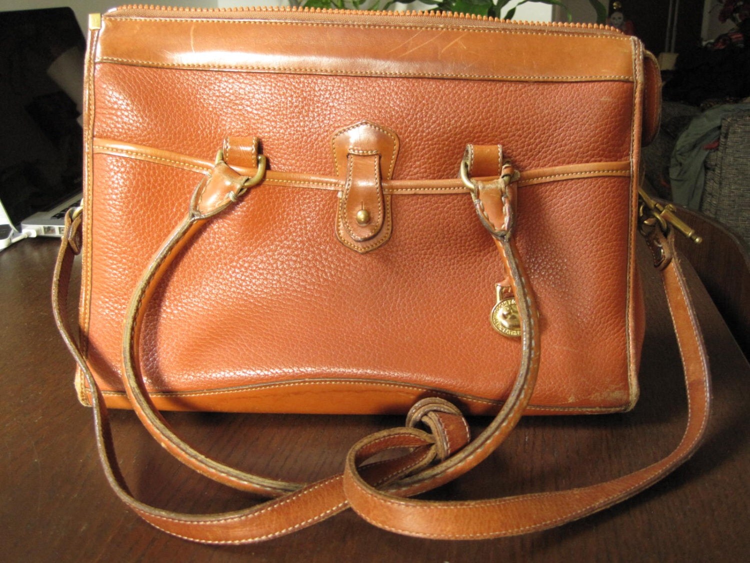 dooney and bourke doctor bag