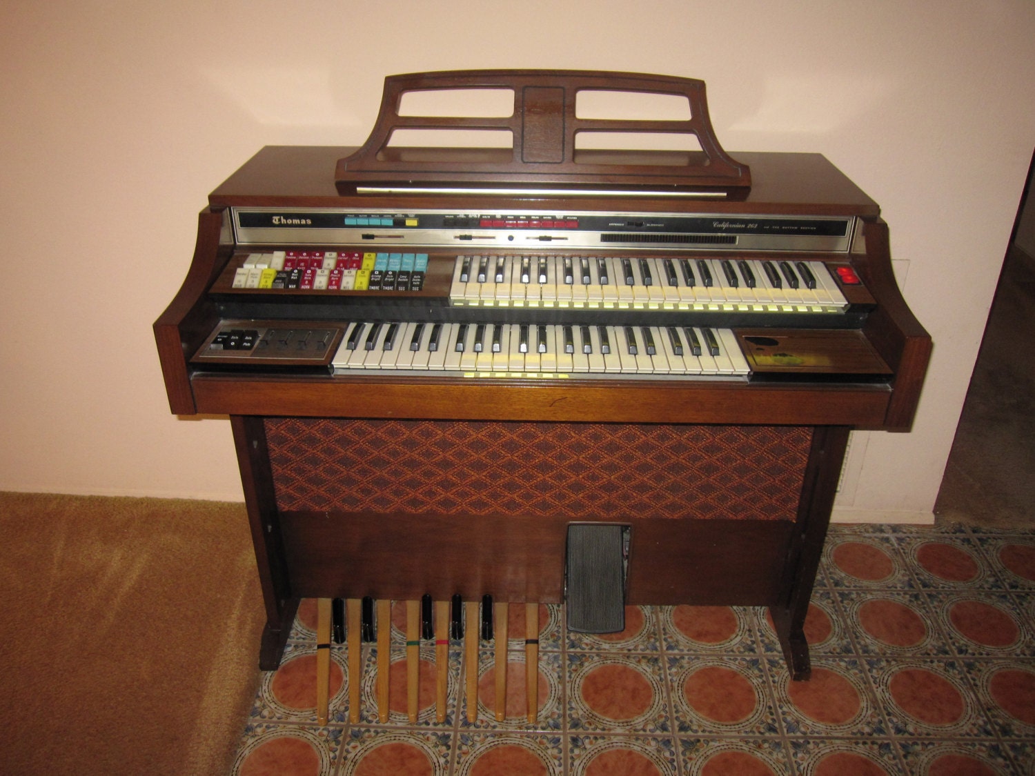 THOMAS ORGAN vintage 1974 Californian Lighted by SmithclosetGoods