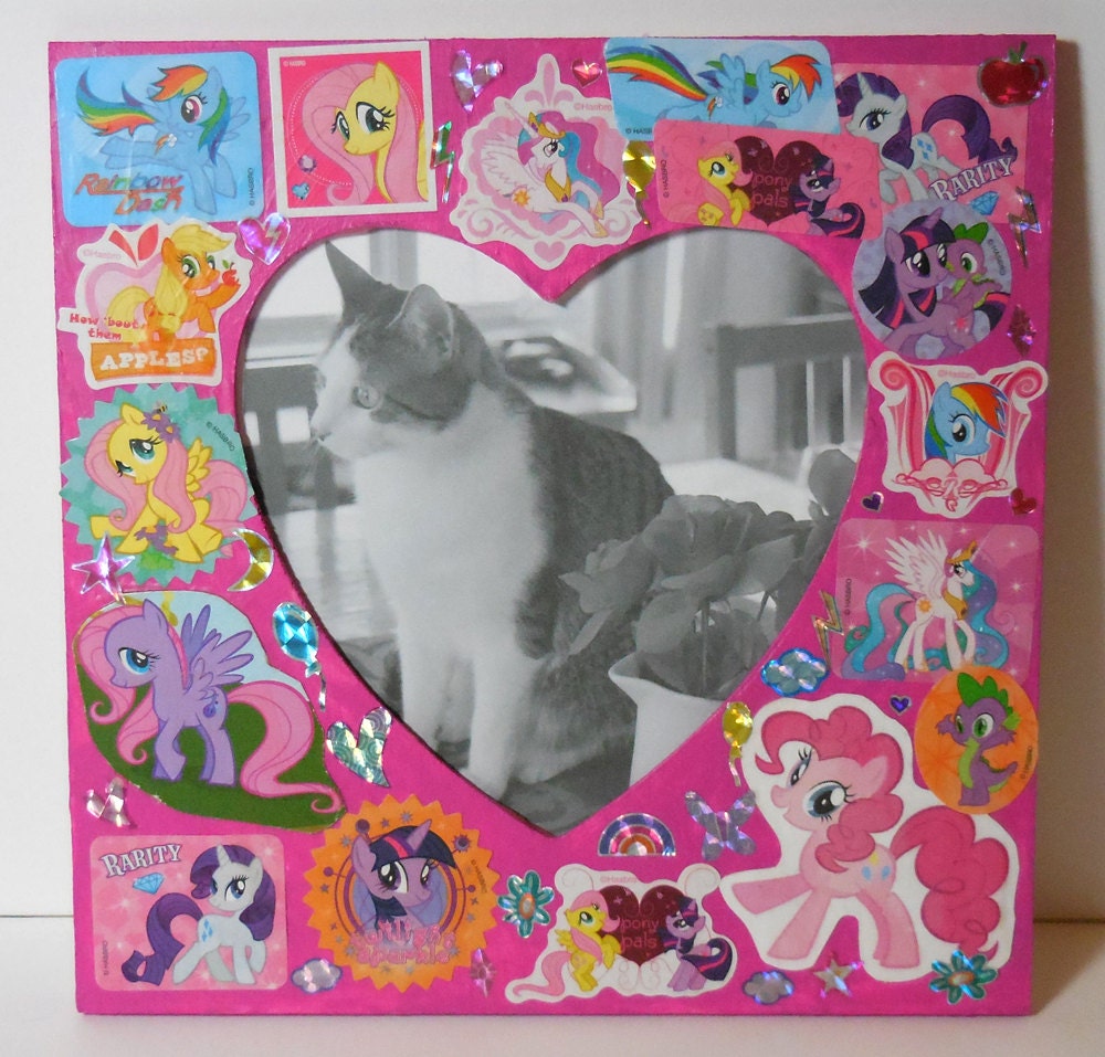 My Little Pony: Friendship is Magic Frame Mane 6 by MillieZone