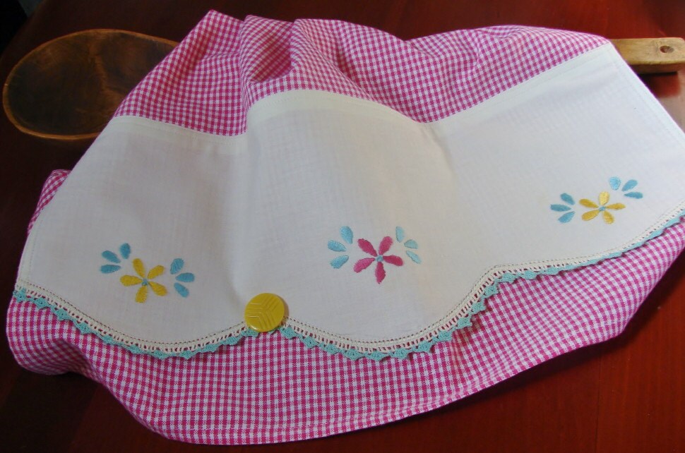 Tea Towel Recycled Vintage Pillowcase Crochet by TwoGirlsLaughing