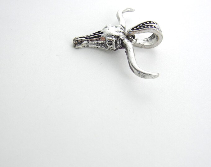 Antique Silver-tone Steer Head Pendant