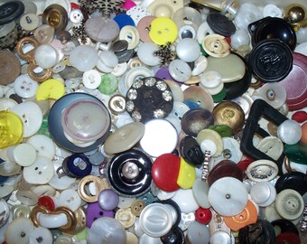 Craft Buttons, Large Lot Of Seconds, Lot Sec-2 (Free US Shipping)