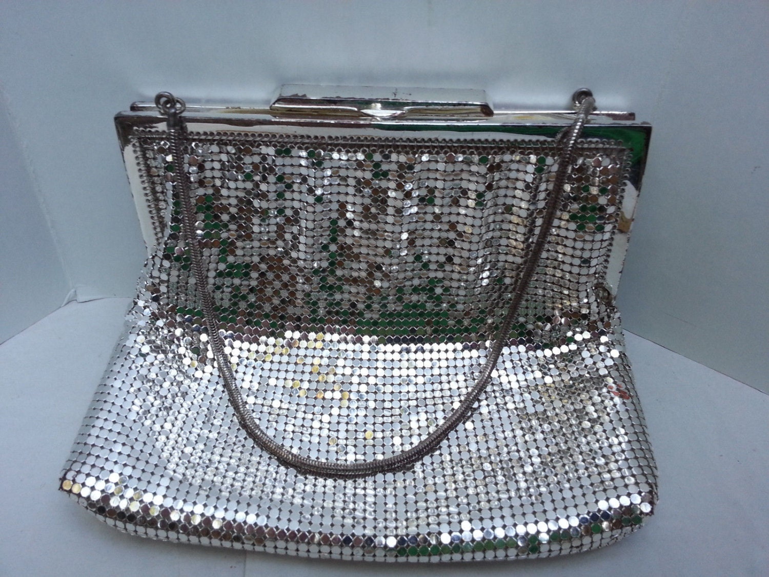 oroton silver clutch