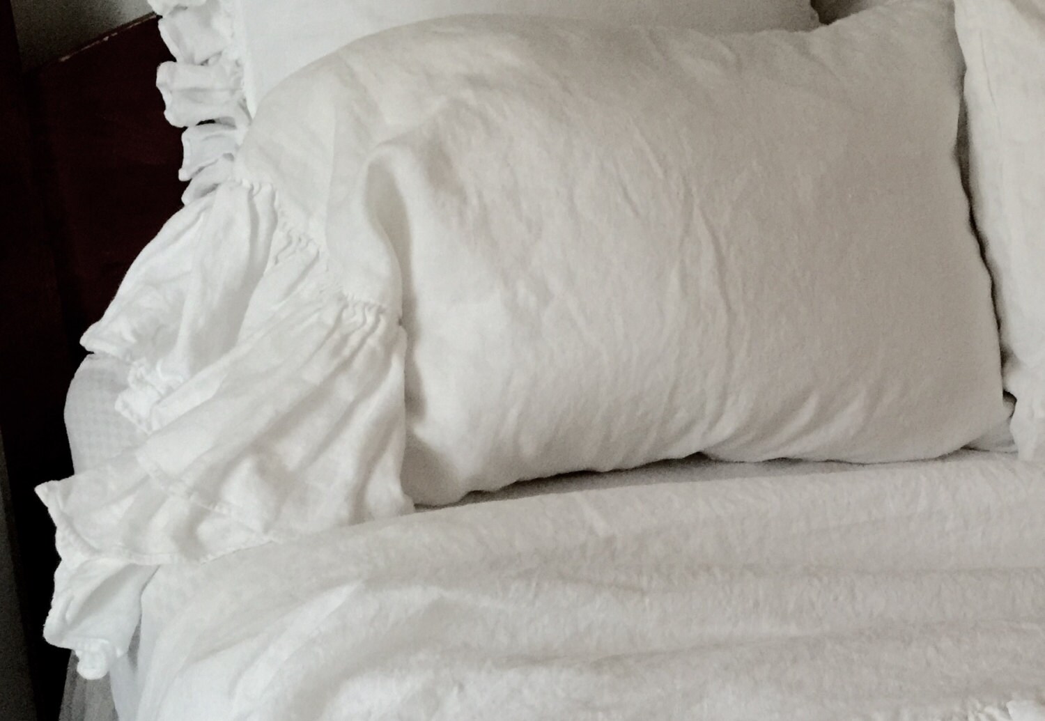 Ruffled Linen Standard Pillowcase