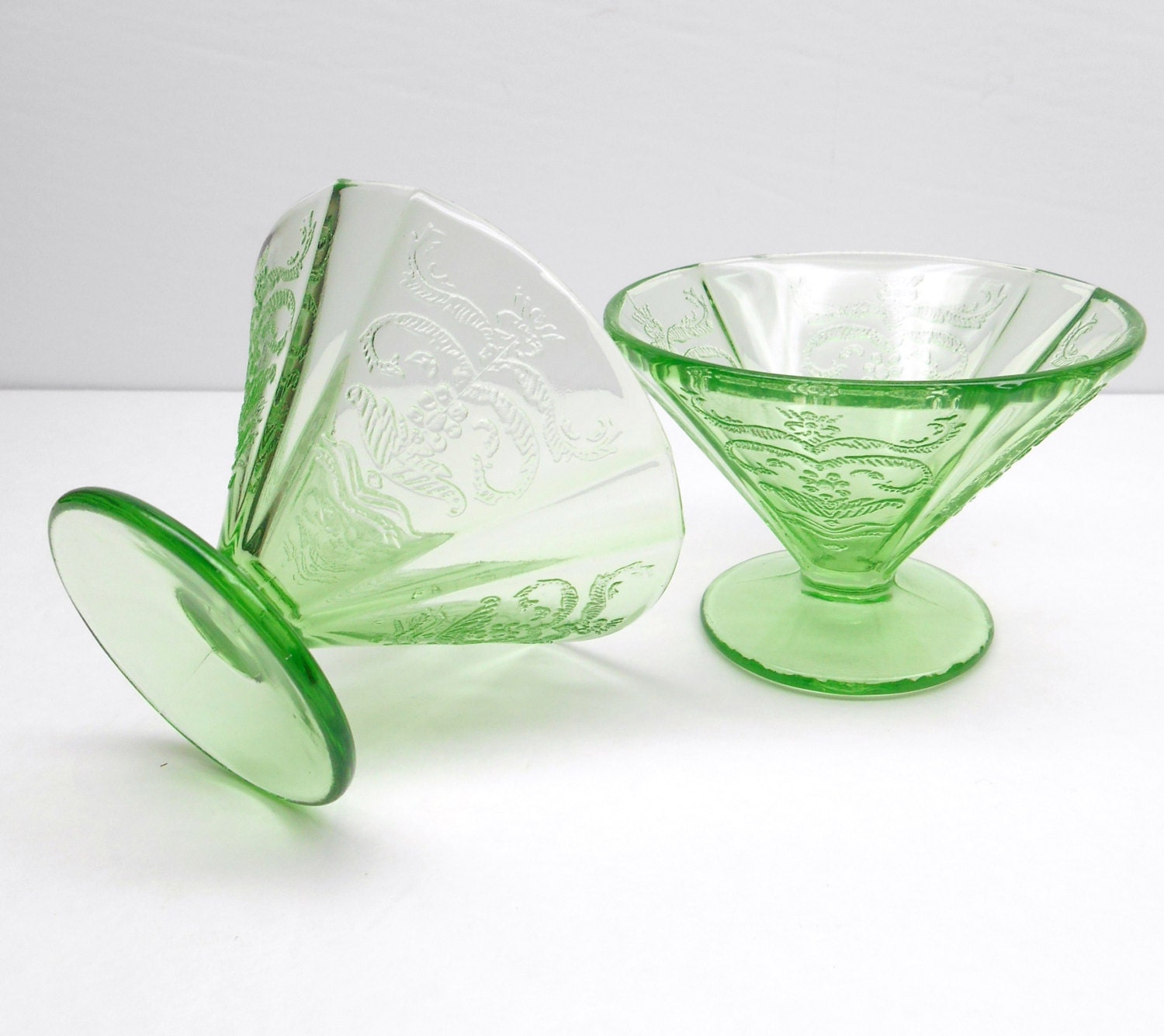 Vintage Green Depression Glass 119