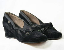 Popular items for black platform shoes on Etsy