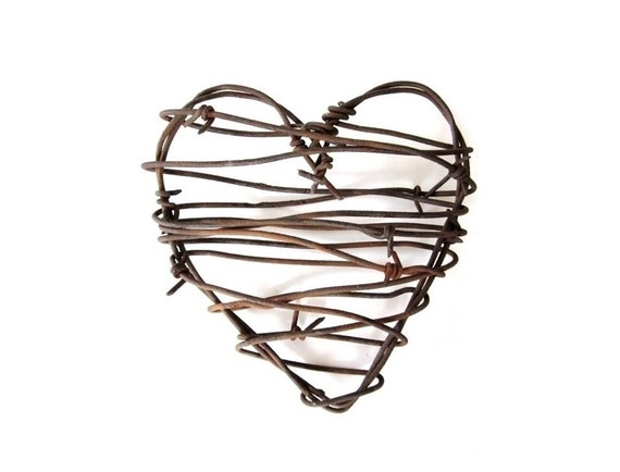 Rustic Barbed Wire Heart . Rustic Wedding Decor . western