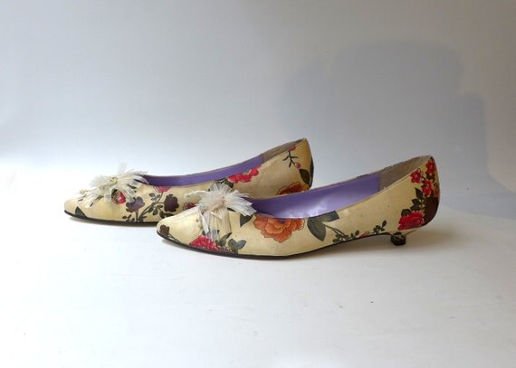 yellow heels with flowers