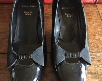 Black patent leather bruno magli heels pumps