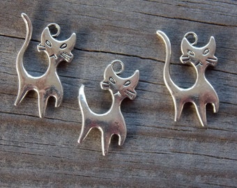 10 Antiqued Silver Cat Charm 22mm