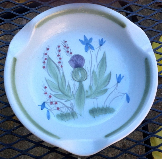 BUCHAN THISTLE Stoneware ASHTRAY . Handcrafted . by potterymaven2