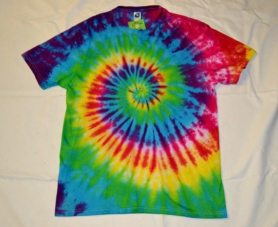 T-shirt Tie-dye Spiral Arc-en-ciel Bleu - Marque Gildan - 100% Coton - Neuf Sans étiquettes