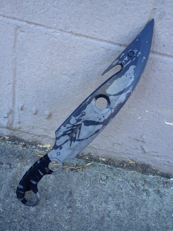 Destiny Hunter Knife Kit Life Size Replica by ChristWerxProps