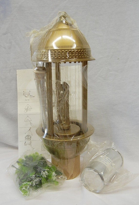 Vintage 1970s mineral oil lamp lady figurine