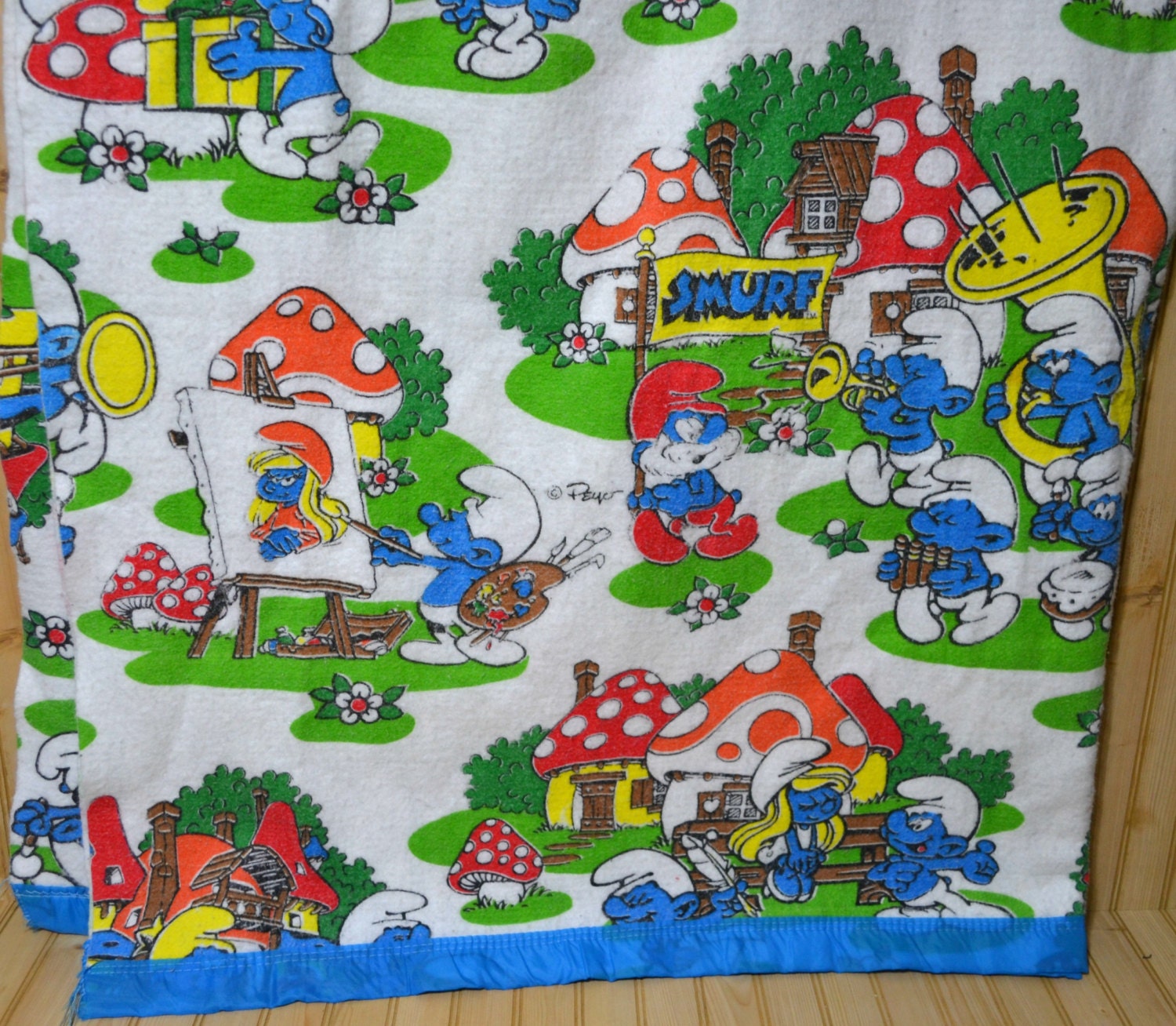 vintage smurf blanket polyester/acrylic twin bedding 1980s