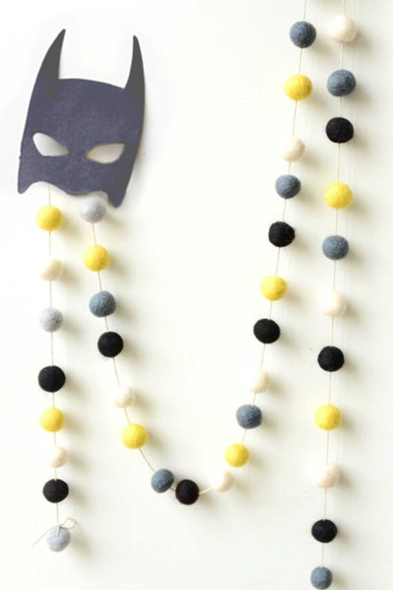 Superheld fühlte ball garland. jungen zimmer. 50 filz von cloudden