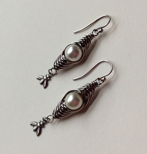 Herringbone Weave Earrings With Swarovski Pearl