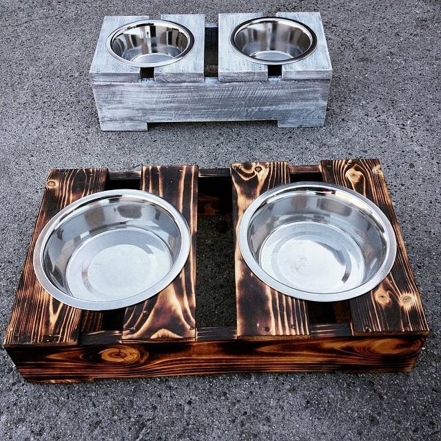 Rustic Crate Dog Bowl by theWorldOfWeird on Etsy