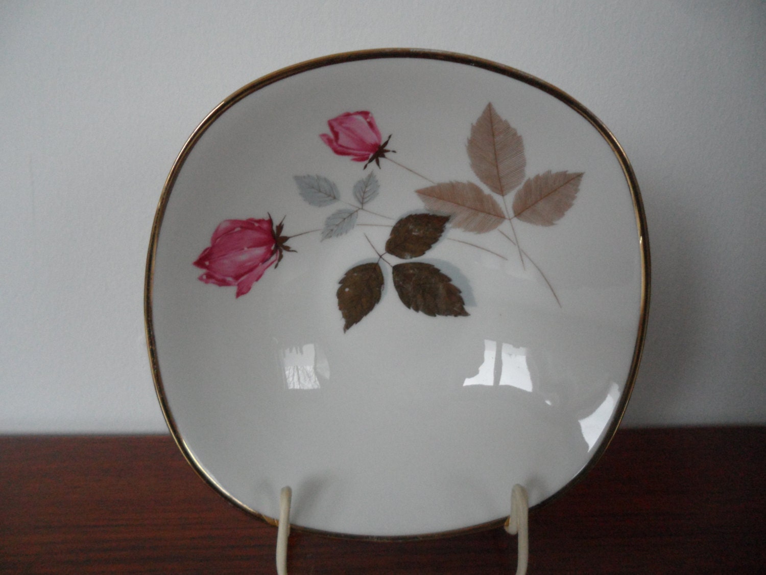 Plate,platter ,serving plate,serving dishes,collector plate,rose plate ...