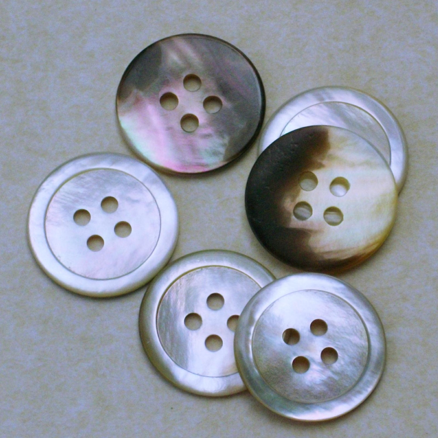 Mother of Pearl Buttons. Set of 6. BLL36L17/4H