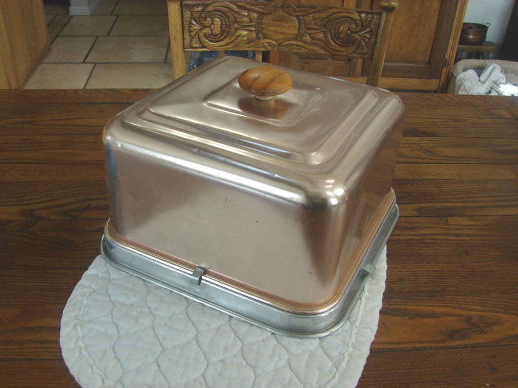 mirro square aluminum cake carrier 2 point locking retro awesome Haute Juice