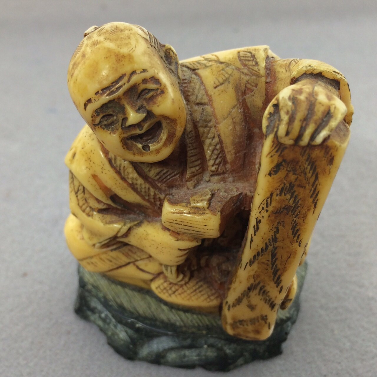 Vintage Japanese Netsuke Figurine of Japanese by 88AsianAntiques