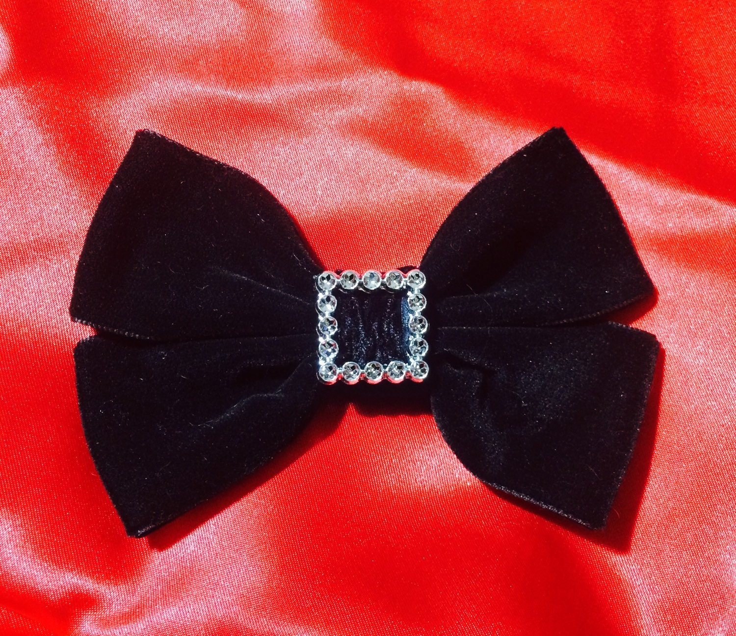 Velvet Hair Bows: A Timeless Accessory with Endless Possibilities