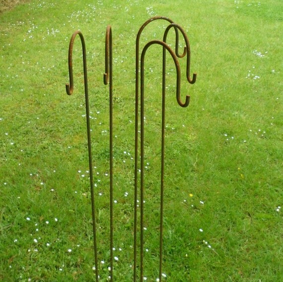 Hand made rusted metal plant stakes. Garden by RusticksPlantStakes
