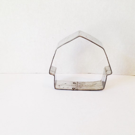 Barn Cookie Cutter