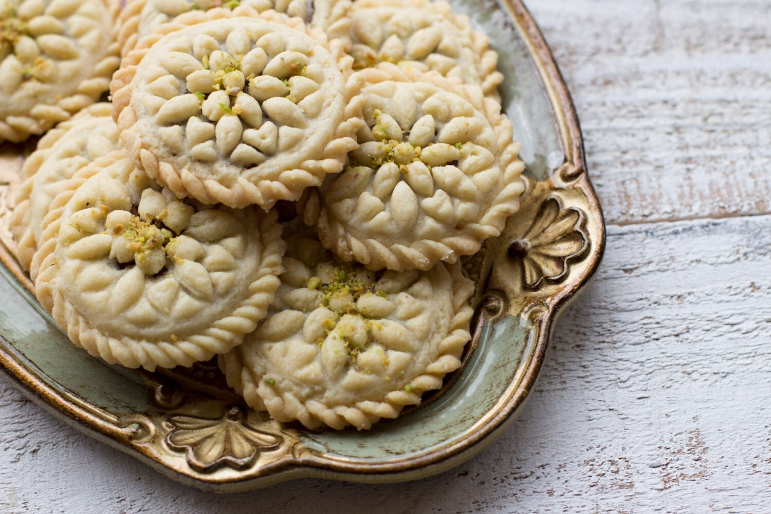 Persian Date Filled Walnut Cookies Kolompeh A perfect