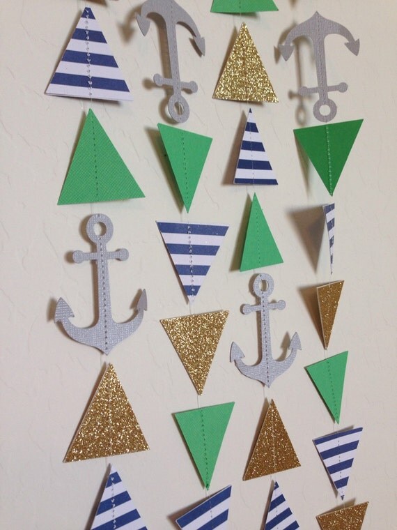 Nautical Triangles & Anchors Garland in Navy White Green