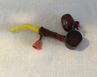 vintage french souvenir pipe