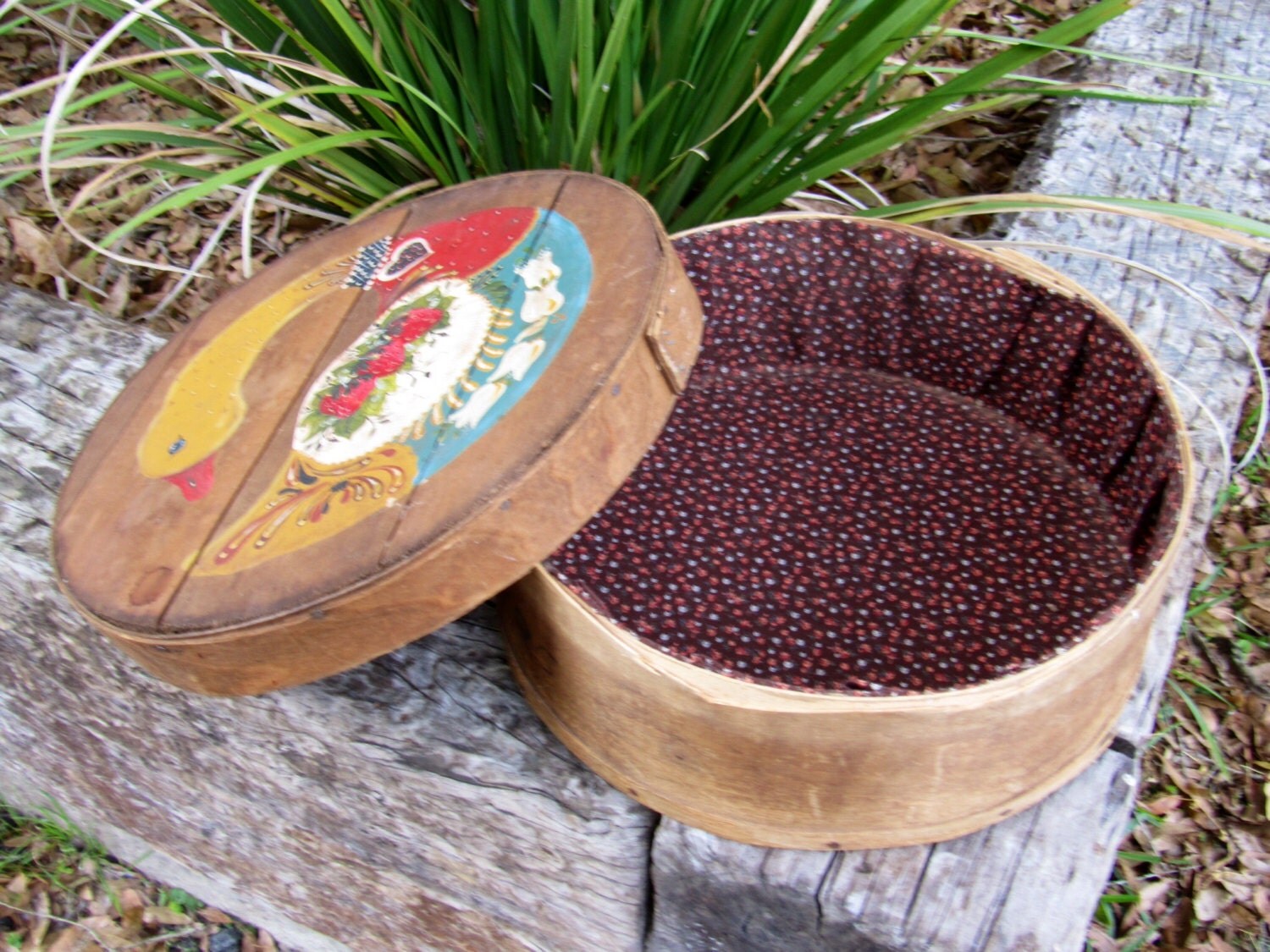 Antique Painted Wooden Cheese Box Round Primitive Folk Art