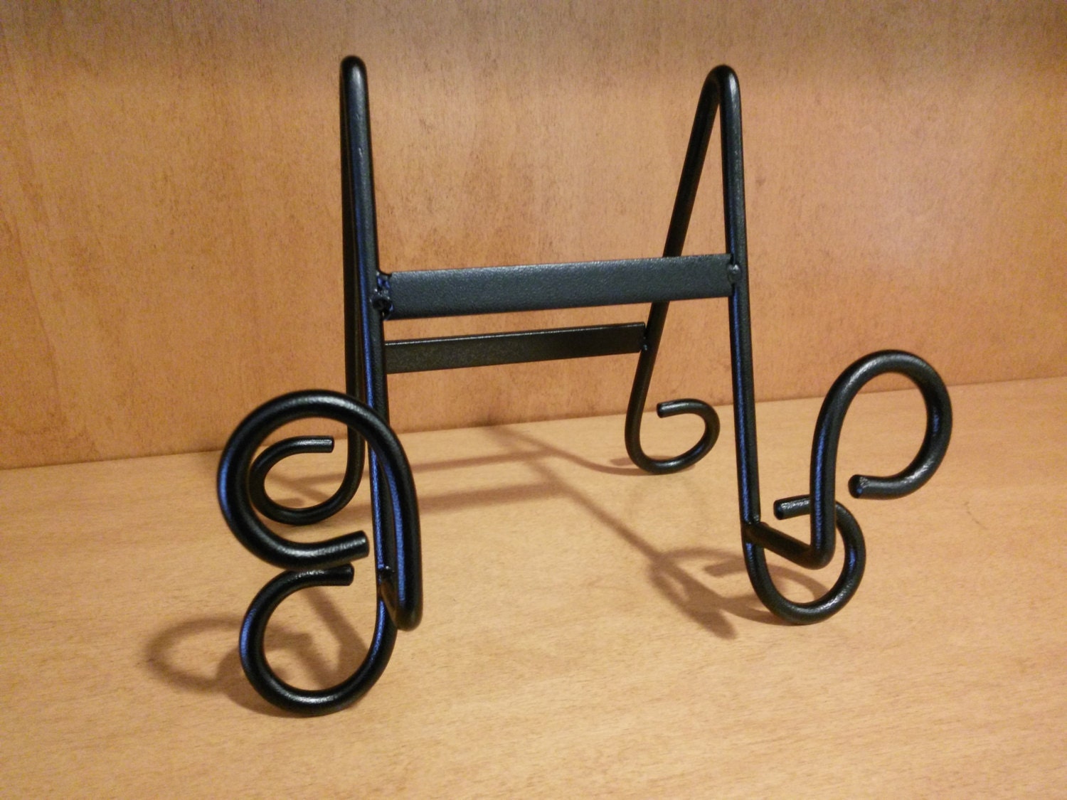 Table top plate rack plate holder plate display by metalkraftdecor