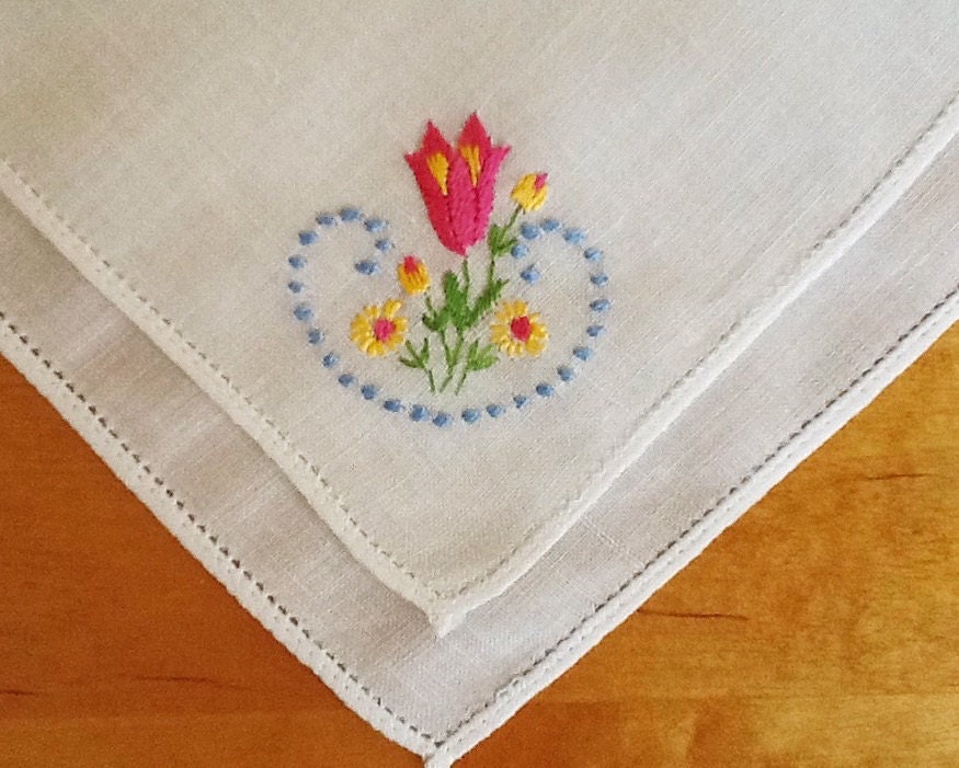 Vintage Hankie, Embroidered Hankie, Vintage Hanky, Floral Embroidery ...