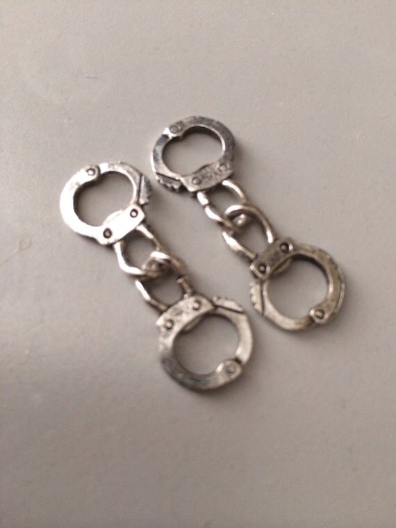 NEW Paracord / Shoelace charms pendants handcuffs 10pcs