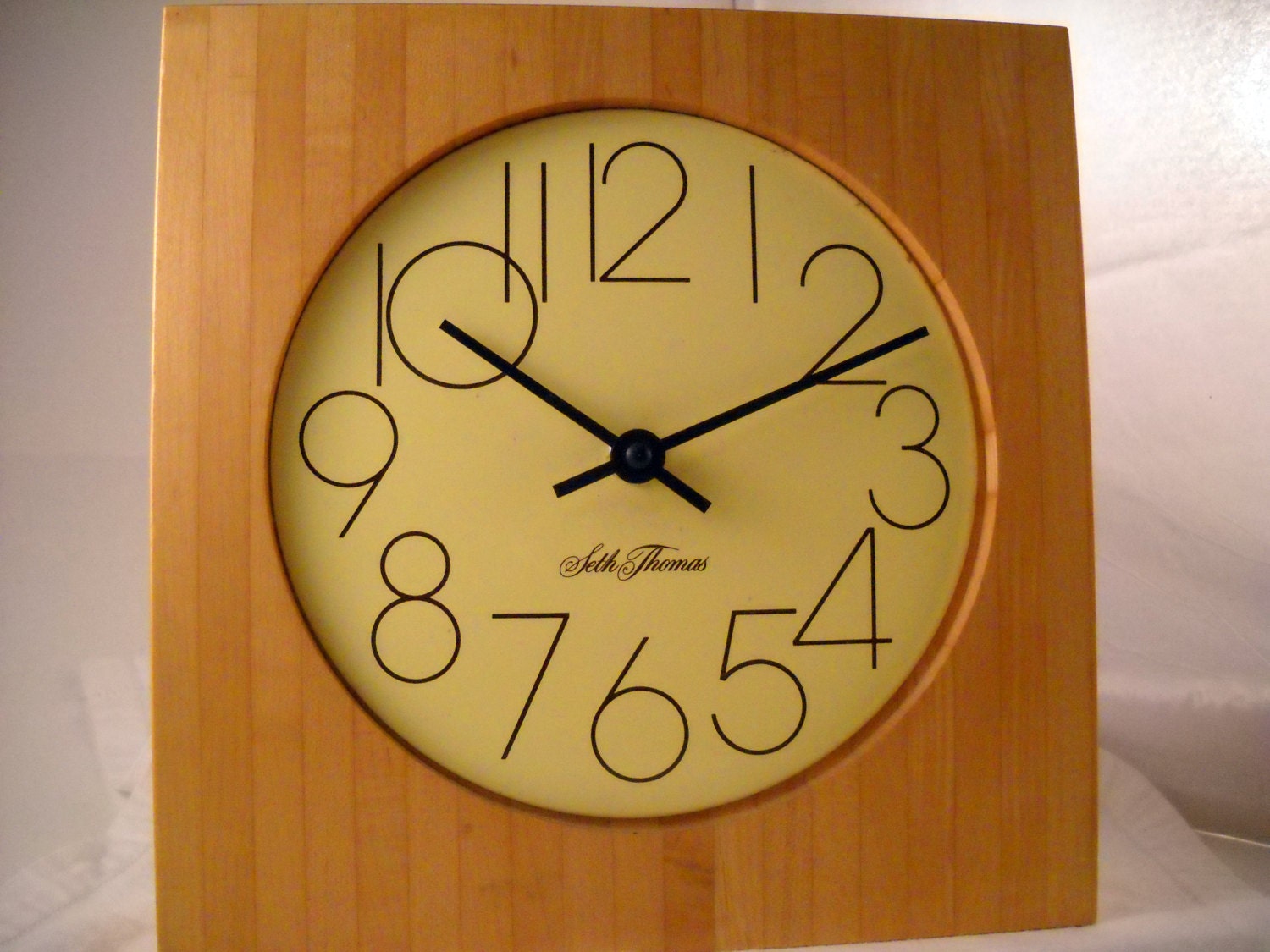 Vintage Kitchen Clock Seth Thomas Bright by sistersvintageattic