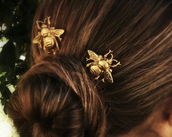 FLASH SALE Bee Hair Pin Gold Bumble Bee Bobby Pins Brass Hair Pins Bee Hair Clips Bridal Hair