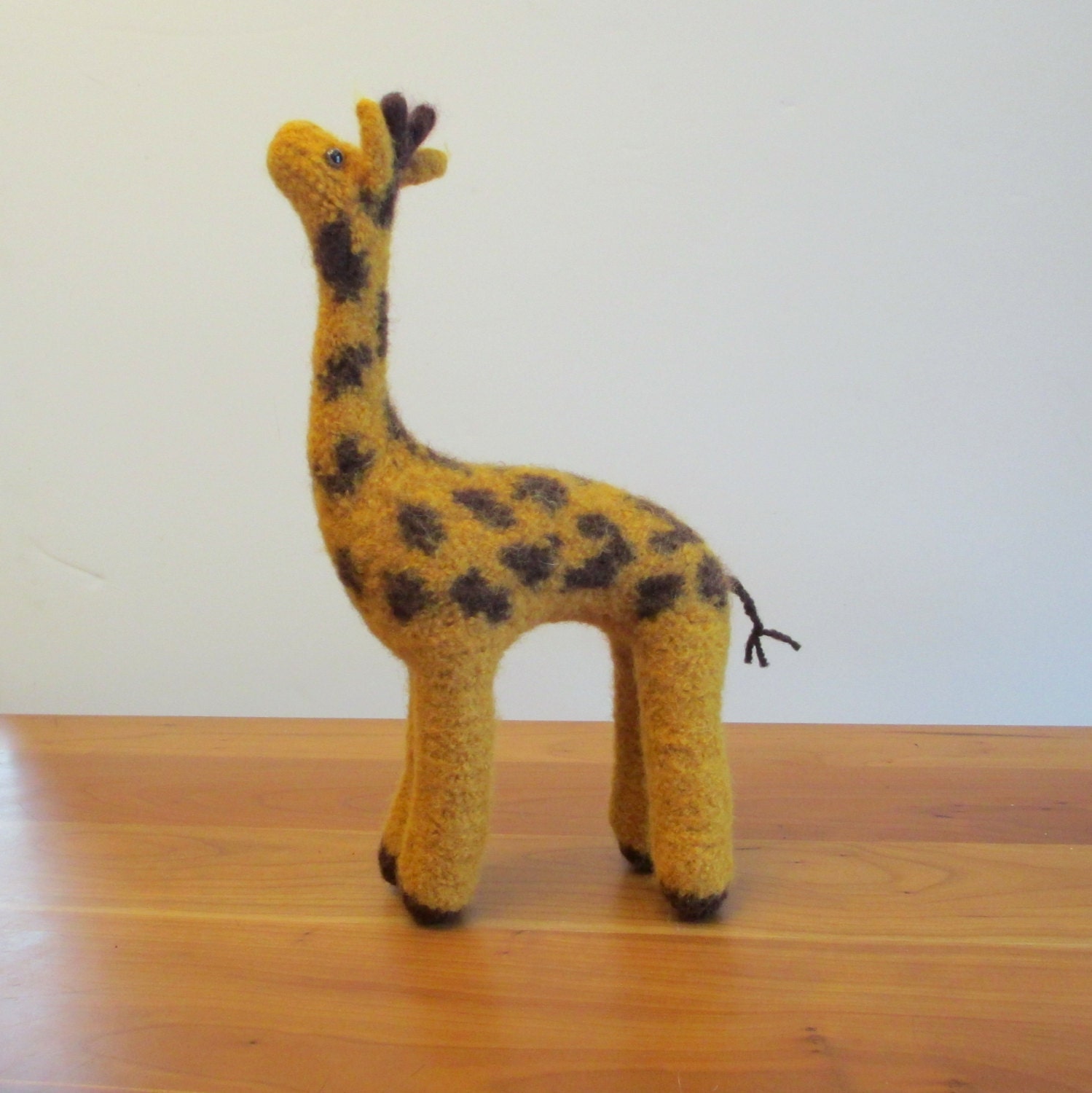 stuffed giraffe toy