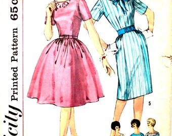 One Dress, Two Skirts Bust 34 Simplicity 4257