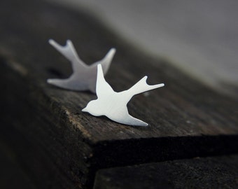 Sterling silver bird earrings - sparrow earrings studs - bird stud earrings - modern jewelry