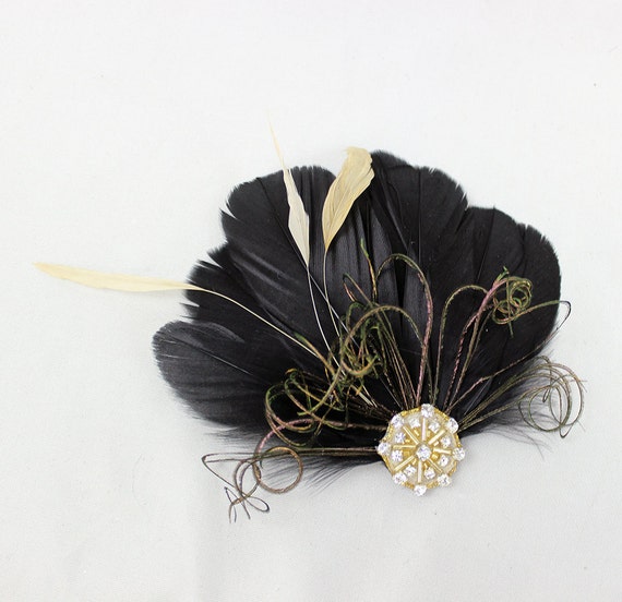 Black and Gold Feather Fascinator Retro Feather by BatcakesCouture